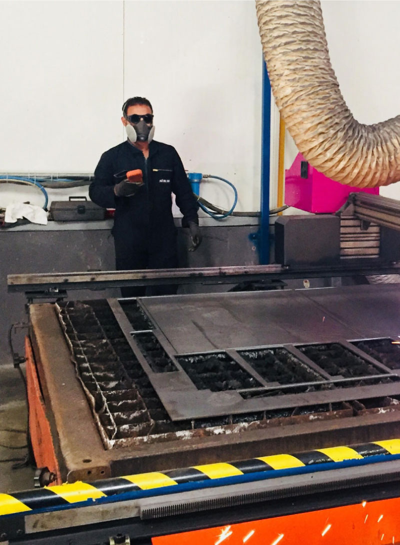 neo-nielsen-about-03